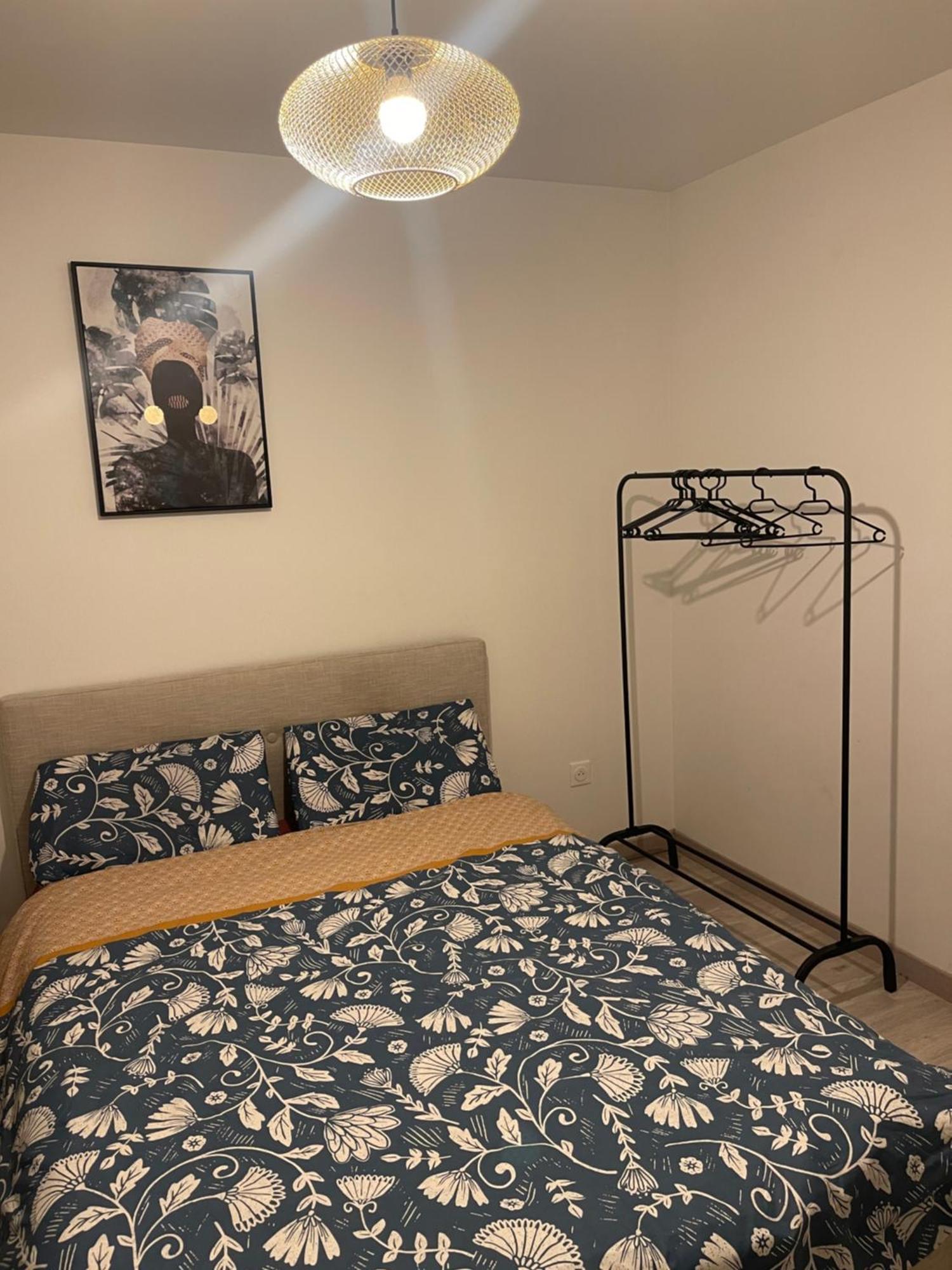 Appartement Cosy Et Bien Equipe Nanterre Buitenkant foto